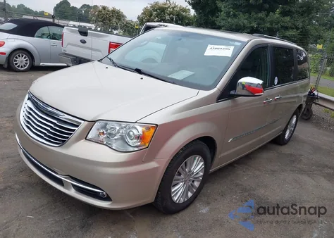 2013 Chrysler Town & Country Limited z USA, uszkodzony, nr VIN 2C4RC1GG5DR683235